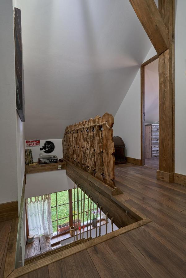 Walnut Tree Cottage Săcele Exterior foto